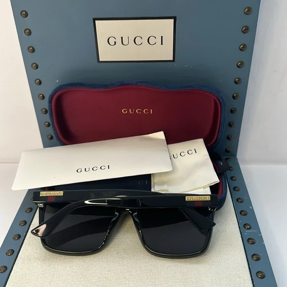 💯 - New Authentic Gucci Grey Browline unisex Sunglasses GG0748S 001 59.